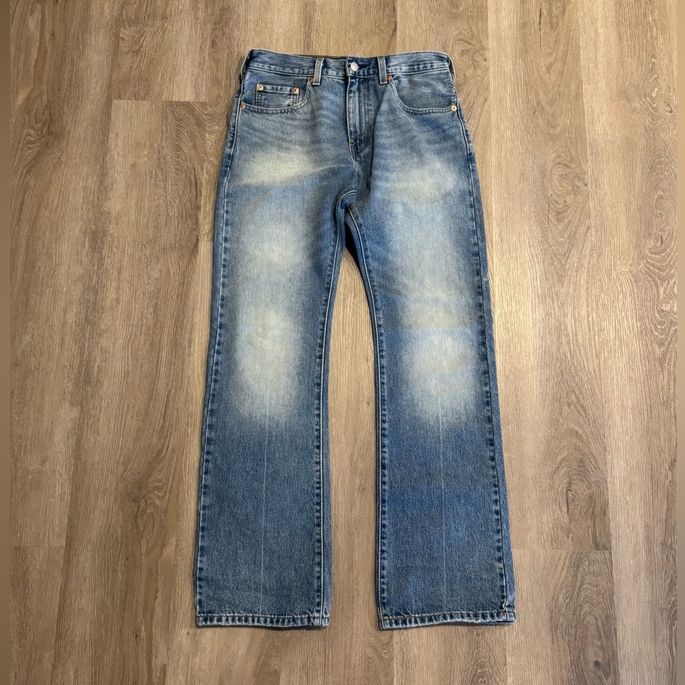 Levi's 517 Bootcut Jeans
